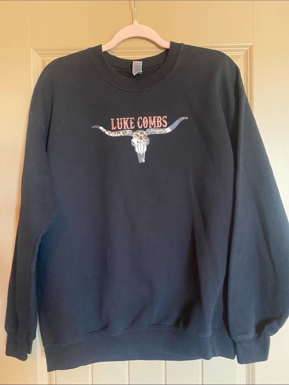 Luke Combs Black Graphic Crewneck Sweater Large